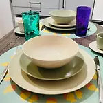 假日公寓 *