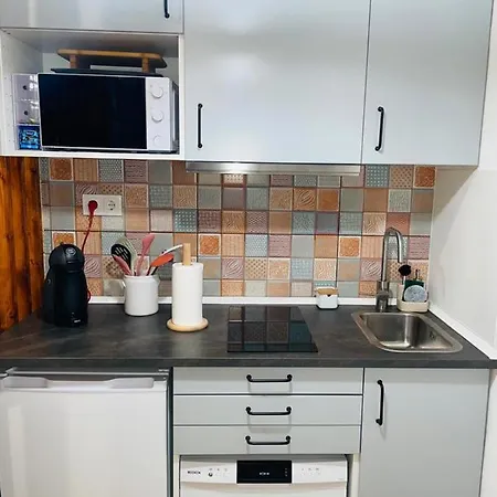 Casa *